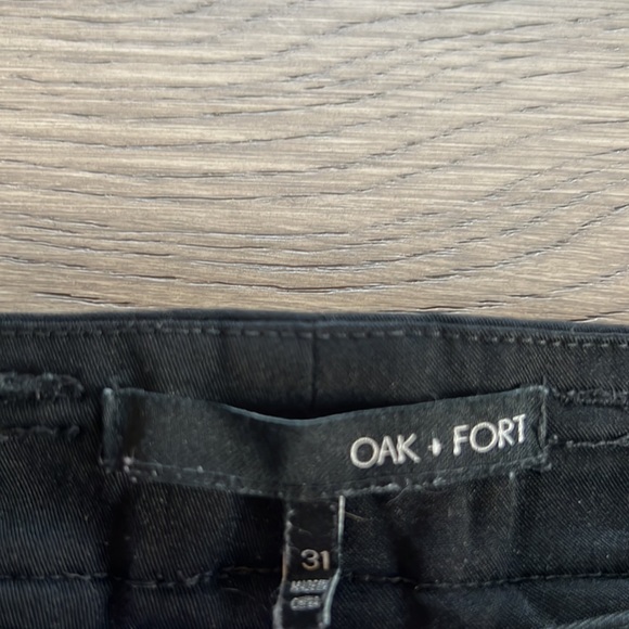 Mens black cargo pant featuring zipper detail size 31 - Picture 4 of 5